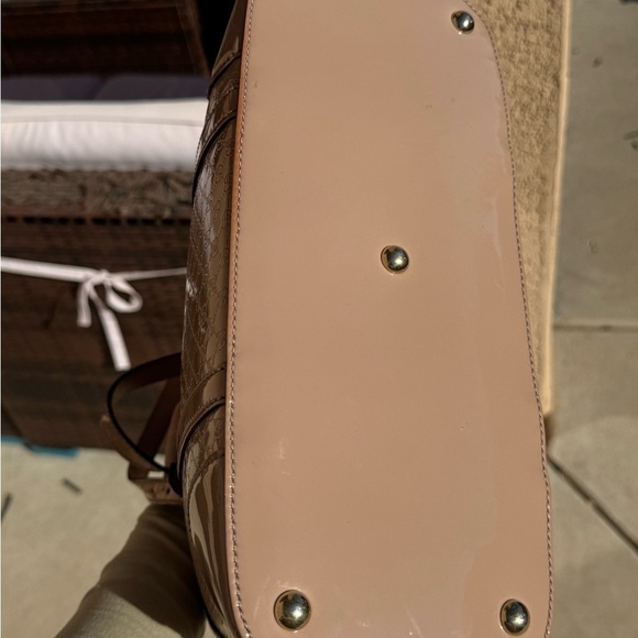 Authentic Gucci Patent Microguccissima Dome Bag - Picture 12 of 15